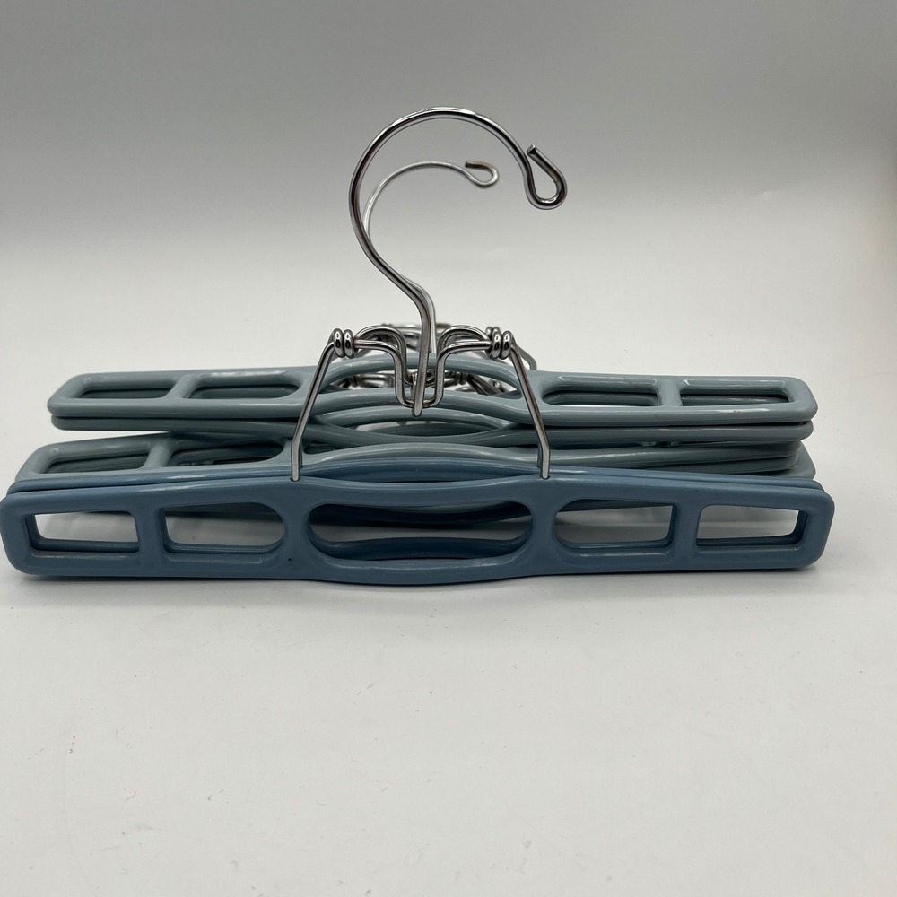 Vintage Lot of 4 Tamor Type Plastic Clamp Hangers Pants Skirts Trouser P